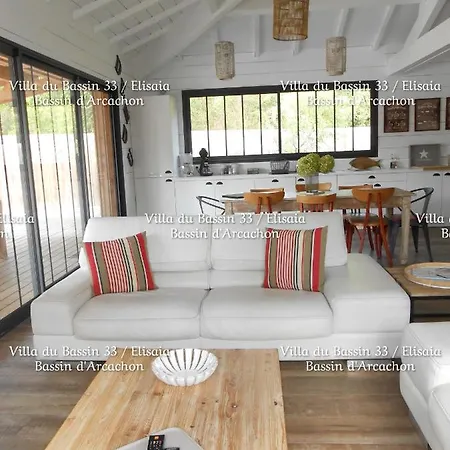 Villa Plein De Charme , Piscine Et Chauffé , 4 Occupants , Proche Plage, Port Et Commerces, Quartier Calme *