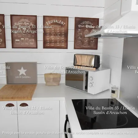 Villa Du Bassin 33 , Ares, Piscine Et Spa , Proche Petit Port Et Commerces, Quartier Calme Вилла *