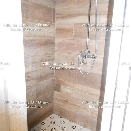 Villa Plein De Charme , Piscine Et Chauffé , 4 Occupants , Proche Plage, Port Et Commerces, Quartier Calme